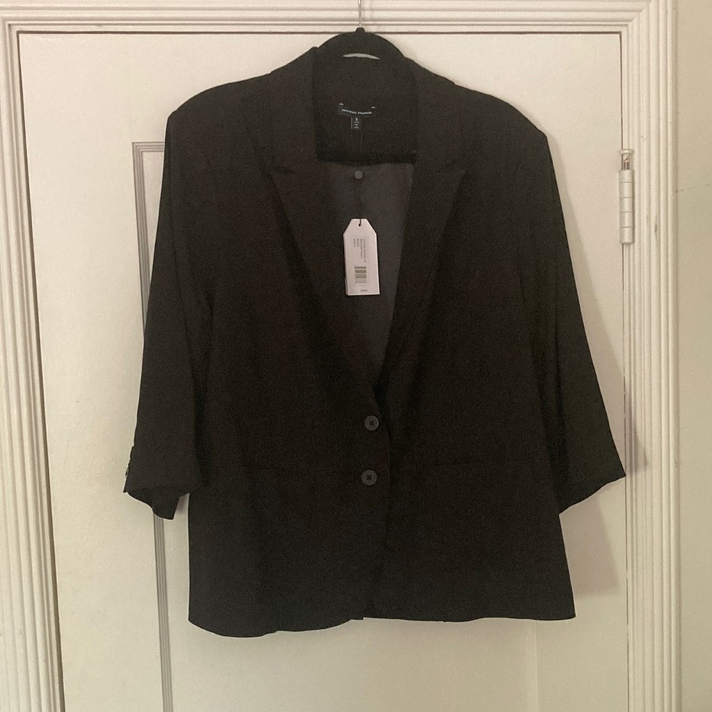 Universal Standard Black Meg Short Blazer Size Small (equivalent to 14-16)